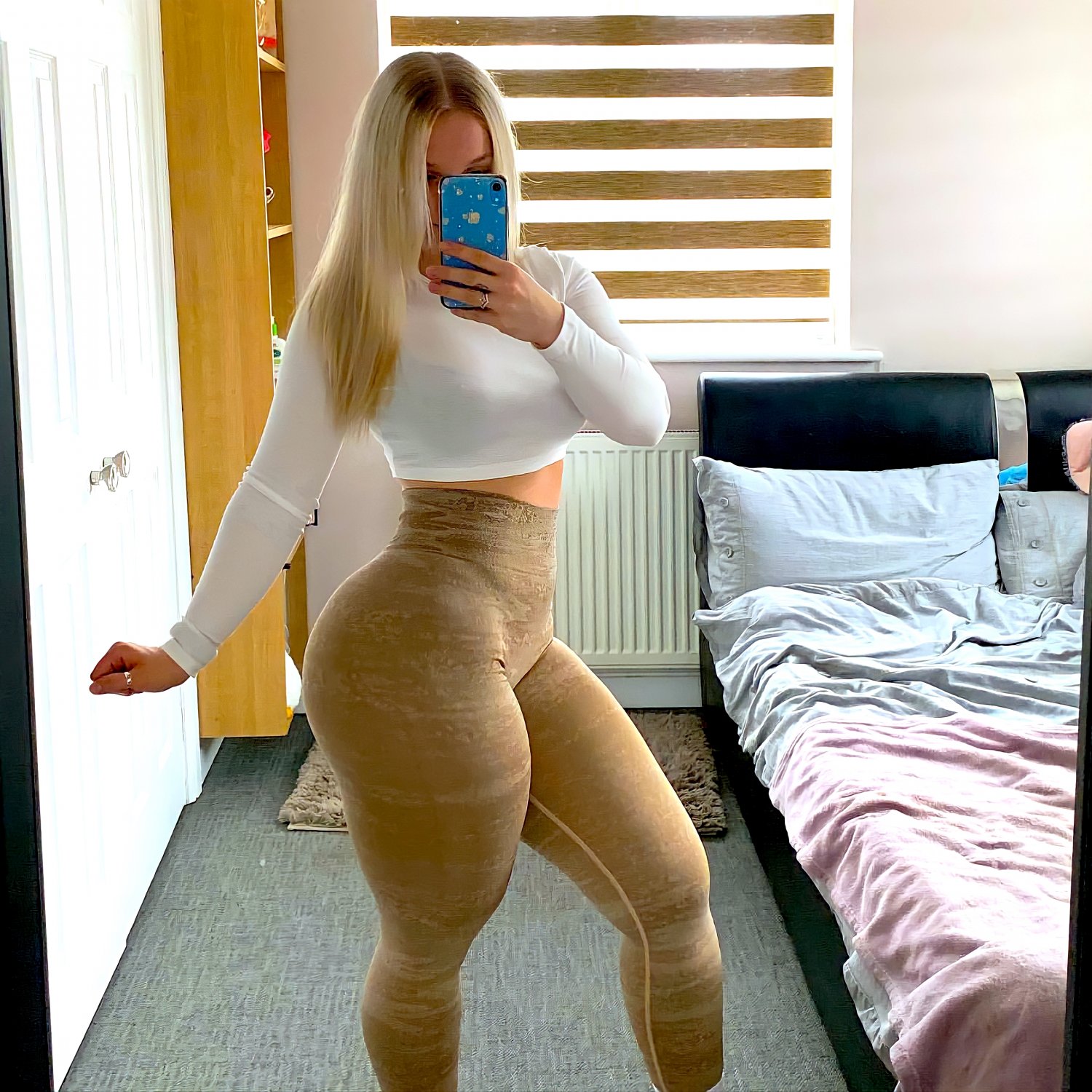 Norwegian Queen MewTwo - Porn Videos and Photos pic pic pic