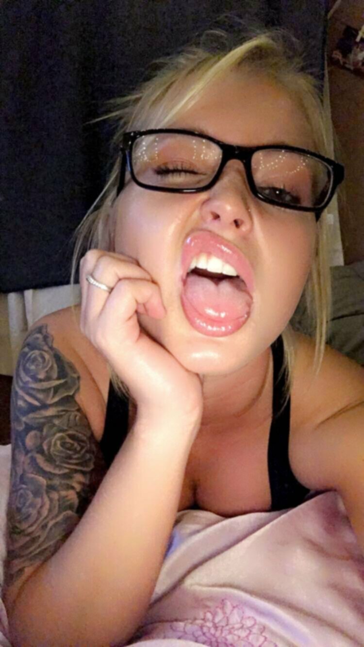 Miranda Lost And Is Finally A Webslut #bMG7Y6XZ