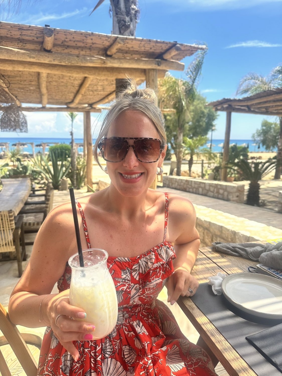 UK Milf Kelly, Sexy Feet. #ICA3lm5t