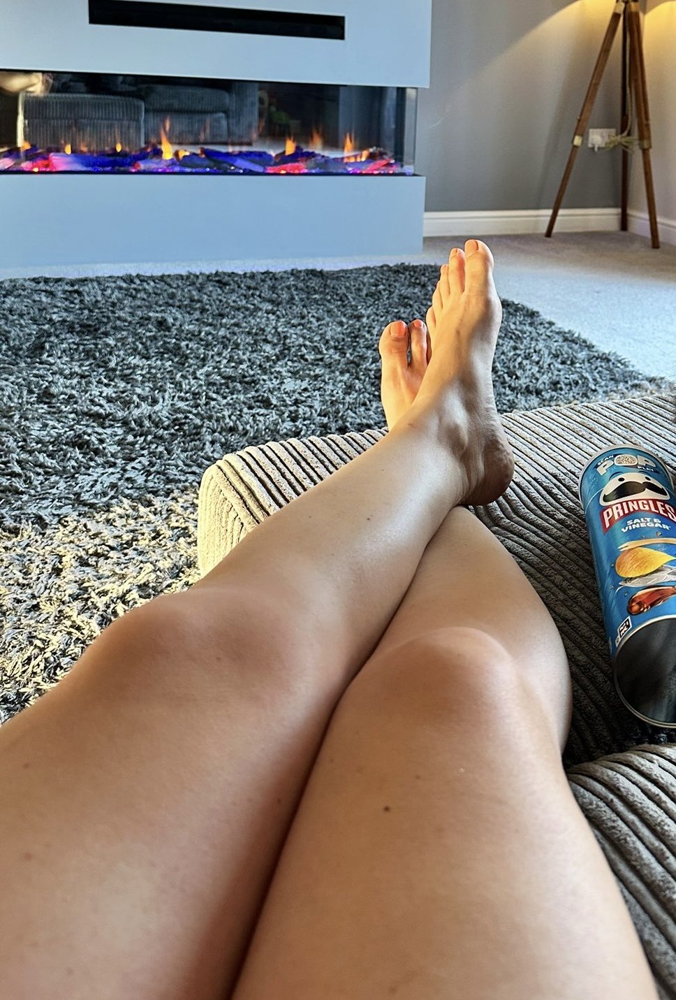 UK Milf Kelly, Sexy Feet. #ZYgrji8J