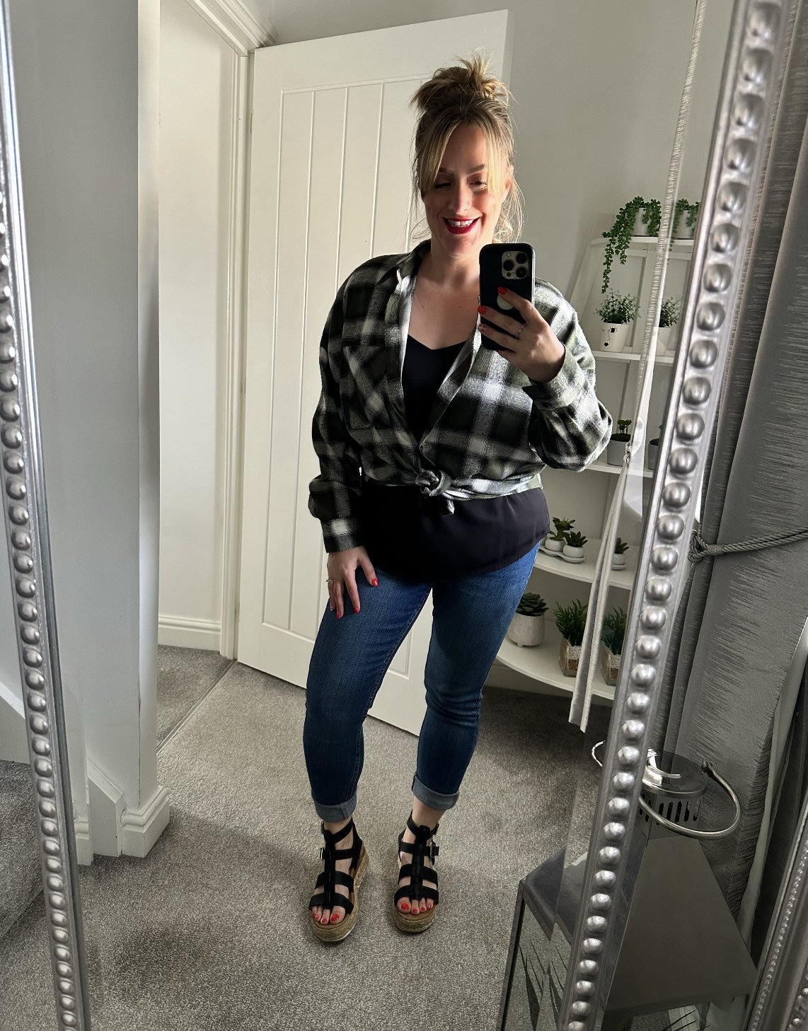 UK Milf Kelly, Sexy Feet. #kryR7aBw