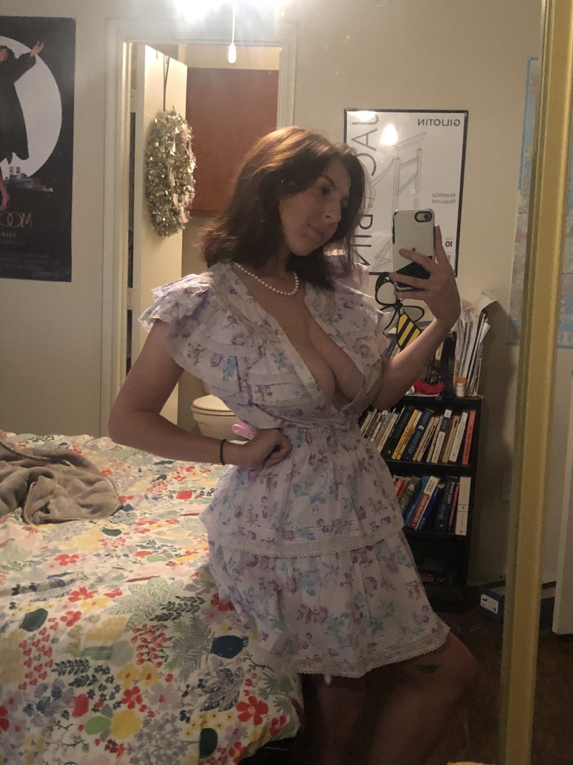 Big tittie webslut influencer Megan B. never shys away from showing the twins! πππ #aP1Ik8TN