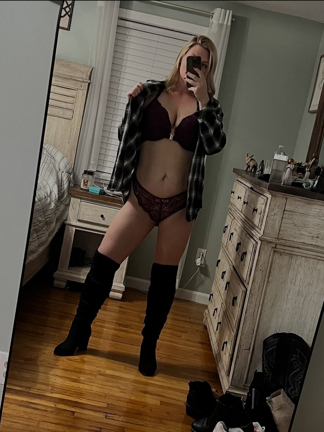 Swinger wife #EBsJd0wc