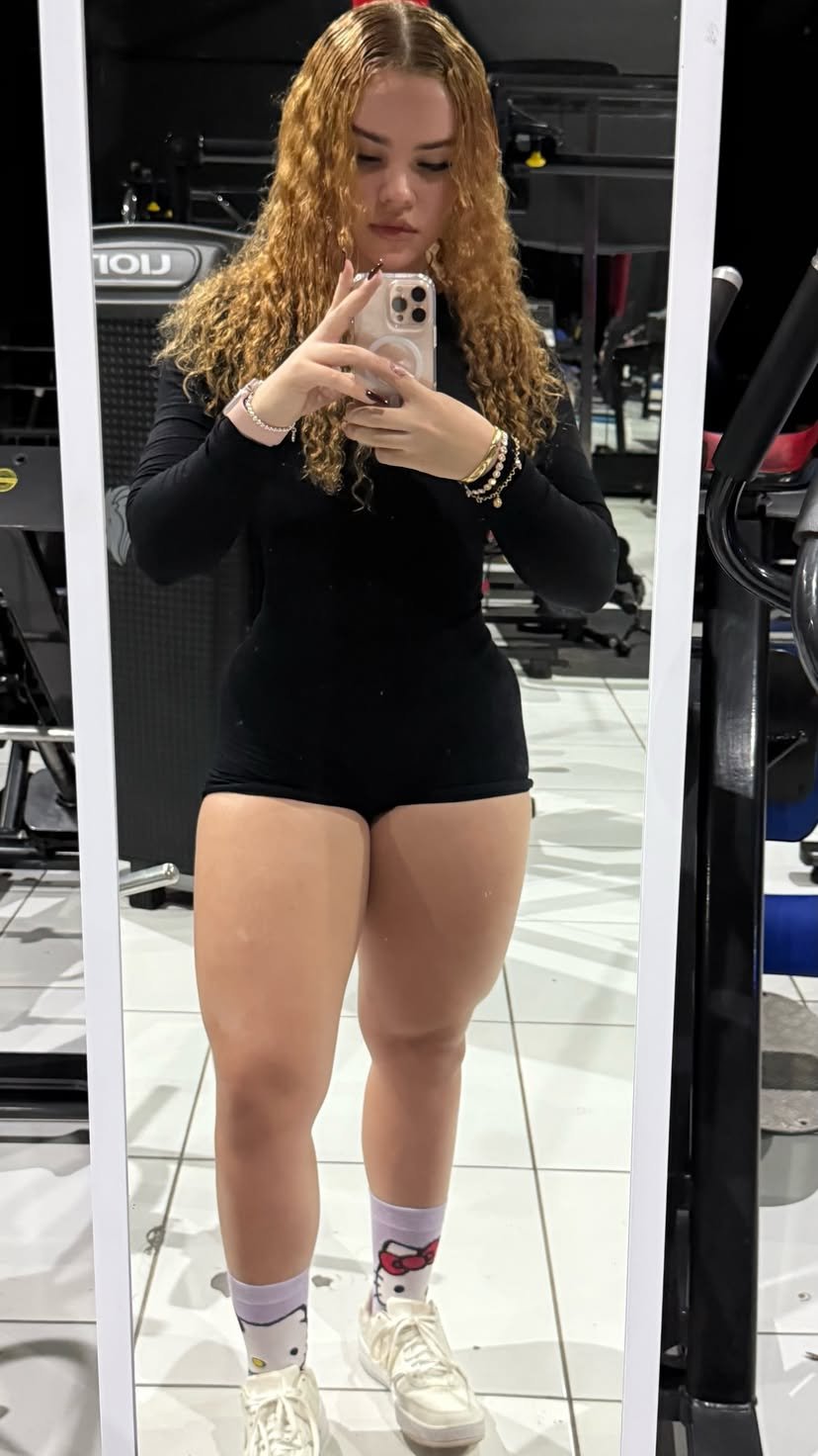 Anny, novinha gostosa #UCFSEzis