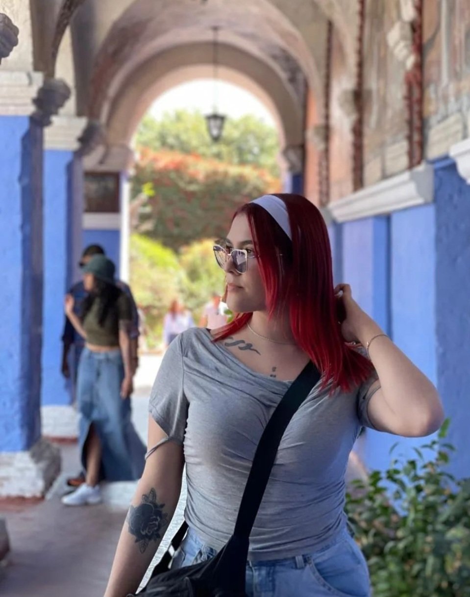 S.R. Pelirroja Puta Chilena Fotos, Fakes y Captions #apWolyFl